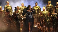Penampilan vokal prima dari Lizzo membuat Grammy Awards 2023 kian panas. Chris Pizzello/Invision/AP/Chris Pizzello