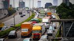 Masuk Kerja Lagi, Lalin Tol JORR Merah di Tanjung Barat