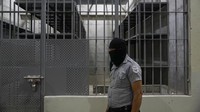 Namun nantinya, menurut Wakil Menteri Kehakiman El Salvador Osiris Luna, mereka yang ditahan di Pusat Tahanan Terorisme akan dipaksa untuk bekerja. Alex Pena/Anadolu Agency/Getty Images  