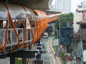 Bayar Rp 3.500 Ramai Dikritik, Kini Lewat Skywalk Kebayoran Lama Gratis