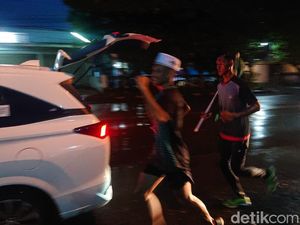 Harlah 1 Abad NU, Dua Nahdliyin Lari 100 Km dari Lamongan ke GOR Sidoarjo