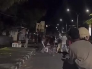 Brutal, Sejumlah Pemuda Parepare Keroyok Polisi gegara Ditegur Balap Liar