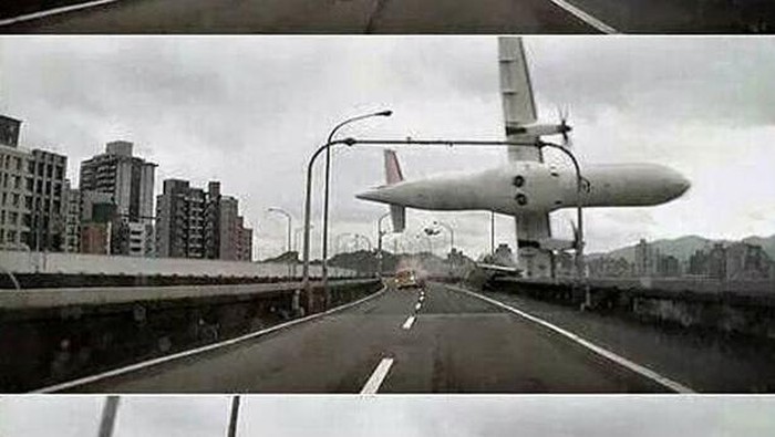 Pesawat TransAsia kecelakaan di Taiwan