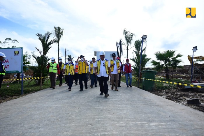 Progres fisik infrastruktur di IKN capai 14% secara keseluruhan. Progres fisik infrastruktur di IKN capai 14% secara keseluruhan.