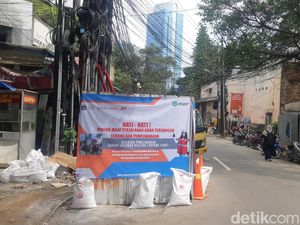 Heru Akan Ajak Telkom-PLN Tinjau Galian Kabel Dianggap Pemicu Macet DKI