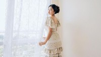 Putri Setiawan menjalani dua bisnis sekaligus, fashion dan softlens. Foto: Instagram Putri Setiawan