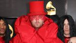 Sam Smith dan Pasukan Merahnya di Grammy Awards 2023