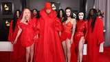 Sam Smith dan Pasukan Merahnya di Grammy Awards 2023