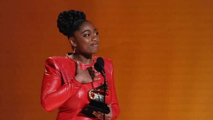 Samara Joy accepts the award for Best New Artist during the 65th Annual Grammy Awards in Los Angeles, California, U.S., February 5, 2023. REUTERS/Mario Anzuoni