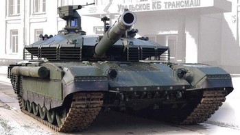 T-90M Rusia: T-90 saat ini merupakan satu-satunya tank yang diproduksi besar di Rusia. Tank Rusia baru lainnya adalah upgrade dari desain yang ada. T-90M ini tidak secanggih saingan Baratnya, namun menggunakan teknologi yang terbukti baik dan hemat biaya. Sejak tahun 1990-an T-90 adalah tank tempur utama paling sukses secara komersial di pasar global. Juga merupakan salah satu yang termurah di antara tank tempur utama modern. T-90 saat ini beroperasi di militer Rusia (sekitar 700), Aljazair (305), Azerbaijan (20), India (620), Turkmenistan (40) dan Venezuela (50 - 100). T-90M adalah versi terbarunya, yang digunakan oleh Angkatan Darat Rusia sejak 2019. Foto: Military today