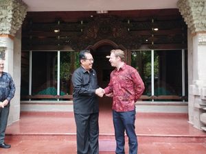 Pilgub Bali, Cok Ace: Pak Koster Harus Tetap Naik