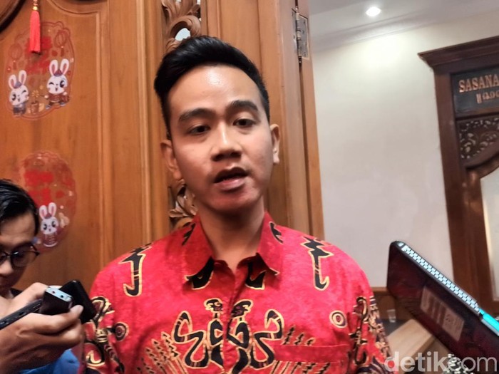 Wali Kota Solo Gibran Rakabuming Raka di Balai Kota Solo, Senin (6/2/2023).