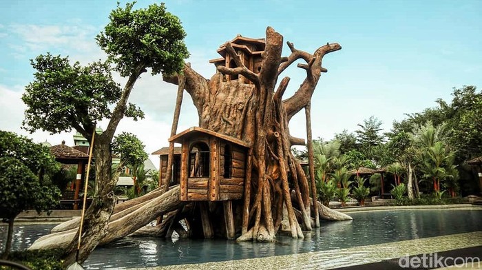 Wisata Taman Hud-hud di Karawang.