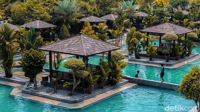 Wisata Taman Hud-hud Karawang