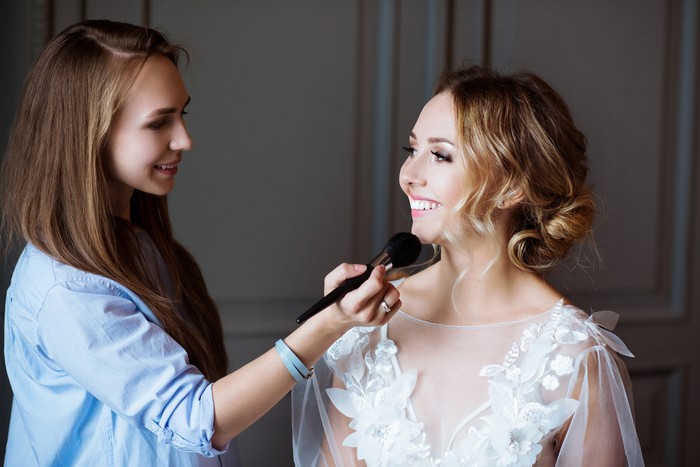 Arti mimpi dirias jadi pengantin. Foto: Getty Images/iStockphoto/pvstory Arti mimpi dirias jadi pengantin. Foto: Getty Images/iStockphoto/pvstory