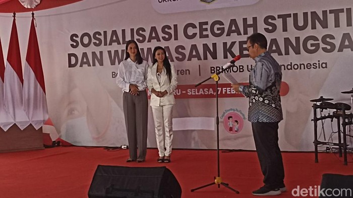 BKKBN Kukuhkan Istri Baim Wong dan Asri Welas jadi Duta Bunda Anak Stunting.