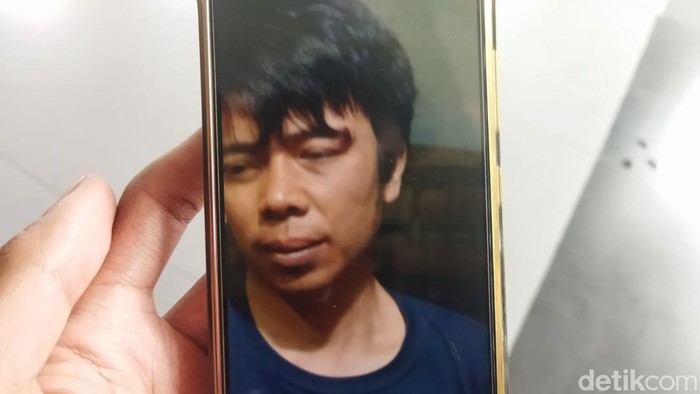 Foto Wajah Tersangka Penyiksa Anak Kandung Sampai Tewas