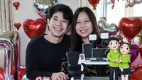 Semuanya diabadikan di Instagram sehingga bikin banyak netizen memuji keromantisan mereka. Netizen juga turut memberi doa untuk Jess No Limit.