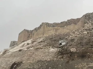 Gempa Turki Luluh Lantakkan Kastil Berusia 2.000 Tahun, Tempat Pengungsi Suriah