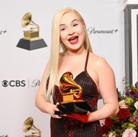 Selain Beyonce, Kim Petras ikut mencetak rekor di Grammy Awards 2023, Minggu (5/2/2023). Ia menjadi transgender pertama yang menang dalam sejarah penghargaan bergengsi bagi insan musik dunia itu. (Foto: Michael Buckner/Variety via Getty Images)