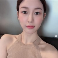 Hubungan Lee Seung Gi dan Lee Da In terungkap kepada publik pada Mei 2021. Sejumlah penggemar mulai mengikuti akun Instagramnya sejak itu. Foto: dok. Instagram @xx__dain