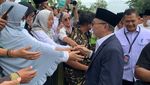 Momen Mendag Zulhas Hadiri Resepsi Satu Abad NU