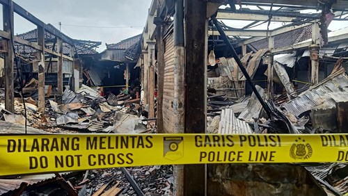 Kondisi Pasar Adat Lelateng pasca terbakar, Selasa (7/2/2023). Kebakaran itu menghanguskan dua blok serta 20 kios.
