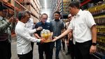 Penampakan 500 Ton Minyakita yang Ditimbun di Jakut