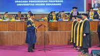 Universitas Negeri Semarang Kukuhkan 4 Guru Besar Sekaligus