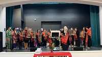 Pesta Bona Taon 2023 itu digelar di Pannell Meadowview Community Center, Sacramento, AS. Acara tersebut menampilkan berbagai atraksi budaya nusantara lewat penampilan seni dan tarian dari beberapa wilayah di Indonesia. (dok. KJRI San Francisco)