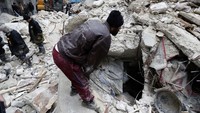 Saat ini sedikitnya 4.940 orang tewas akibat gempa tersebut. AP Photo/Omar Sanadiki.