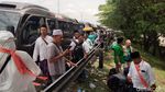 Pulang dari 1 Abad NU, Nahdliyin Kerepotan Cari Bus Rombongan Parkir di Tol