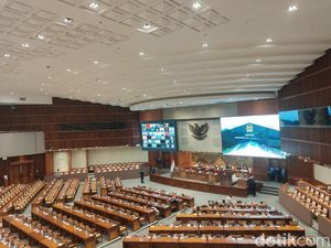 DPR RI Terima Surpres Perppu Ciptaker-Pemilu