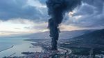 Potret Ratusan Kontainer di Pelabuhan Turki Terbakar Imbas Gempa