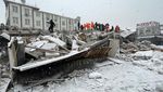 Saat Evakuasi Korban Gempa di Turki Terhambat Badai Salju
