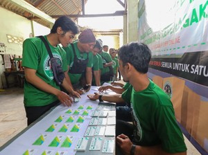 Kajol Indonesia Dukung Ganjar Gelar Bazar Oli Murah buat Driver Ojol