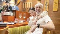 Bunga Zainal yang belum lama ini menyindir artis yang diduga Ria Ricis itu juga sering terlihat makan malam romantis dengan sang suami. Foto: Instagram @bungazainal05