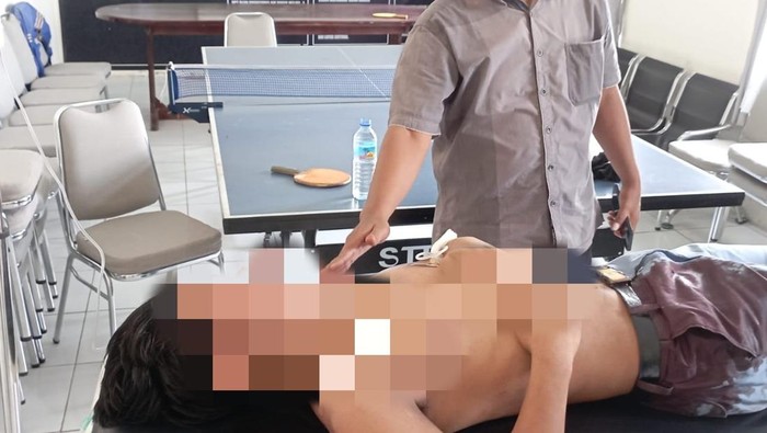 Siswa korban penusukan temannya di Lombok Tengah, Selasa (7/2/2024).