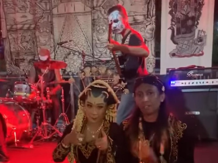 Tangkapan layar postingan viral pengantin di DIY mengundang band black metal, 21 Januari 2023.