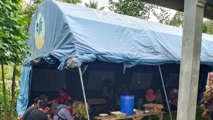 Warga mengungsi pasca serangan gajah di Aceh. (Fok BPBA)