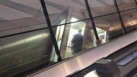 TfL mengatakan bahwa lift miring ini 50% lebih efisien dibandingkan dengan lift vertikal biasa. 