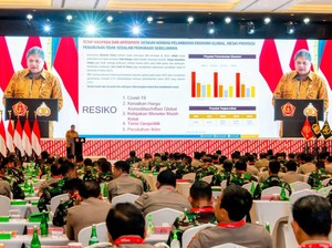 Airlangga Nilai Sinergitas TNI-Polri Bisa Percepat Pemulihan Ekonomi