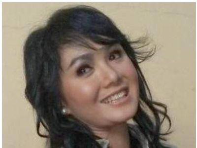 Langka Nih, Foto Artis-artis dengan Rambut Panjang