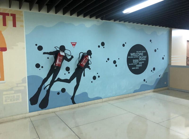 Seperti yang kita tahu, di dunia ini ada beberapa barang yang bagus dan jelek. Namun untuk deretan barang ini cukup bingung menyebutnya, unik atau aneh ya?