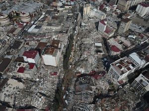 Jenazah WNI Nia Marlinda Korban Gempa Dimakamkan di Turki