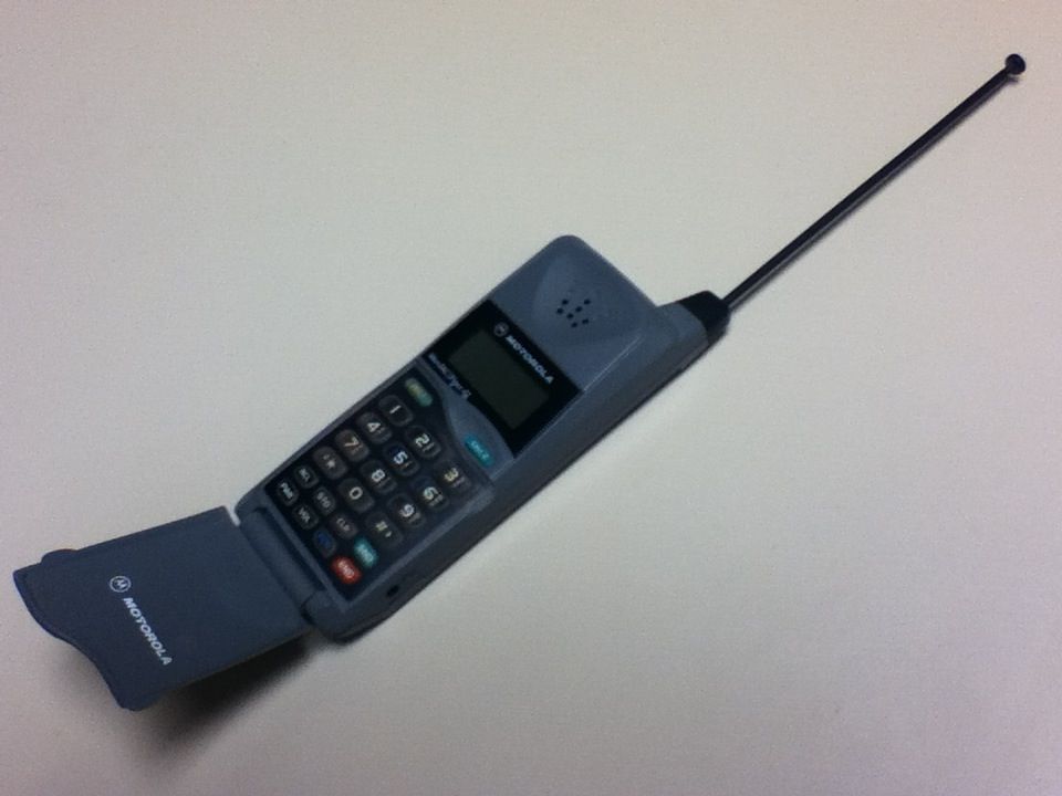 Ponsel Motorola MicroTAC