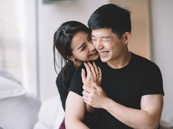 15 Ciri-ciri Pria Benar-benar Cinta Kamu, Apakah Pacarmu Termasuk? 15 Ciri-ciri Pria Benar-benar Cinta Kamu, Apakah Pacarmu Termasuk?
