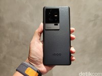 iQOO 11 5G