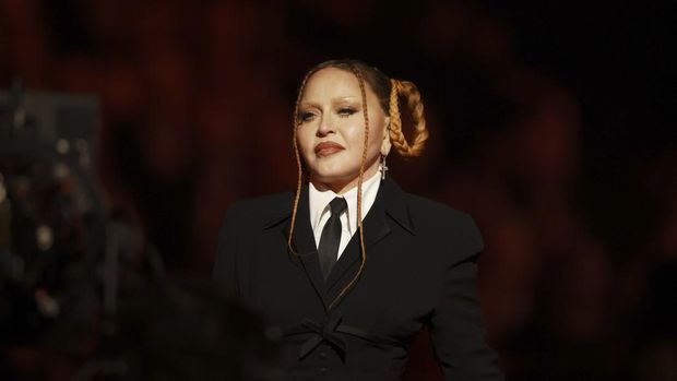 Madonna di Penghargaan GRAMMY Tahunan ke-65 yang diadakan di Crypto.com Arena pada 5 Februari 2023 di Los Angeles, California. (Christopher Polk/Variety via Getty Images)