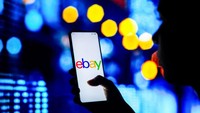eBay bergabunglah dengan perusahaan teknologi lainnya yang juga memangkas tenaga kerja. Terakhir, pemutusan hubungan kerja di industri teknologi dilakukan oleh Zoom yang mengumumkan rencana untuk memangkas sekitar 1.300 pekerjaan pada hari Selasa. Rafael Henrique/Getty Images